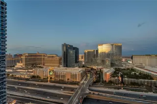 Photo #4: 2691306 Listing