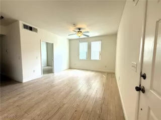 Photo #3: 2691323 Listing 