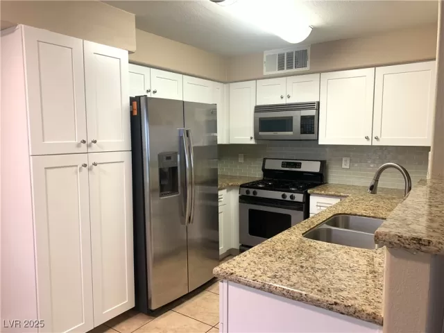 MLS: 2691342 Condo For Sale
