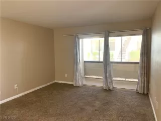 Photo #3: 2691342 Listing 
