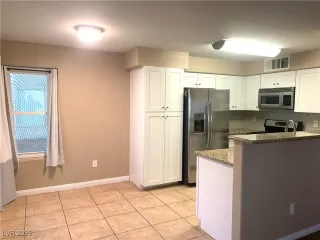 Photo #6: 2691342 Listing 