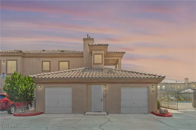 MLS: 2691352 Condo For Sale