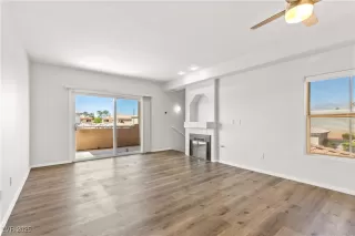 Photo #3: 2691352 Listing