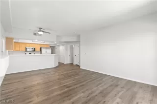 Photo #4: 2691352 Listing