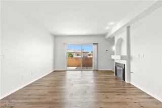 Photo #6: 2691352 Listing