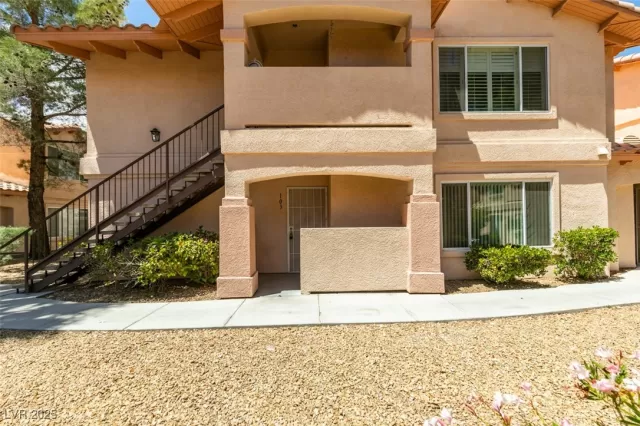 MLS: 2691370 Condo For Sale