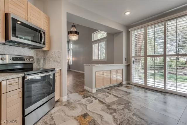 MLS: 2691383 Condo For Sale