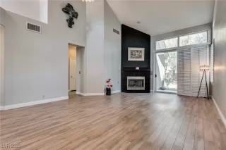 Photo #2: 2691383 Listing 