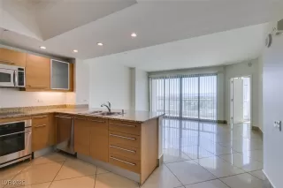 Photo #5: 2691394 Listing