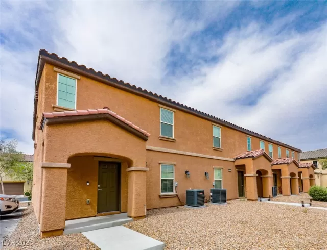 MLS: 2691396 Condo For Sale