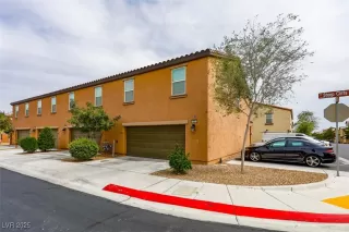 Photo #3: 2691396 Listing 