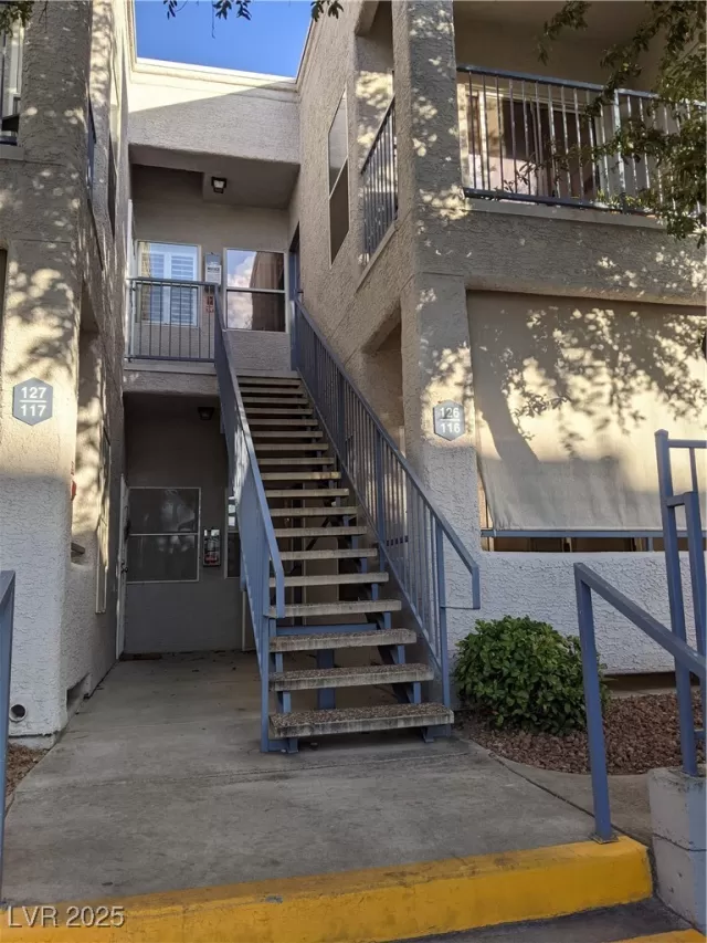 MLS: 2691400 Condo For Sale