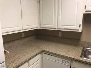 Photo #4: 2691403 Listing 