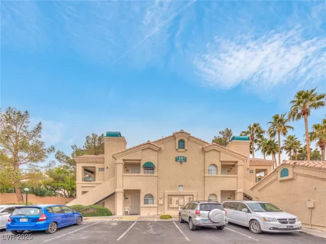 MLS: 2691407 Condo For Sale