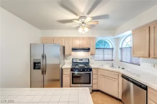 Photo #5: 2691407 Listing 