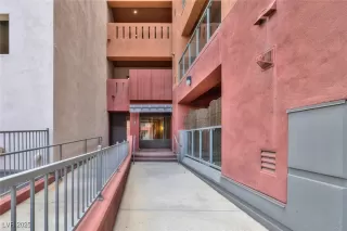 Photo #5: 2691410 Listing 