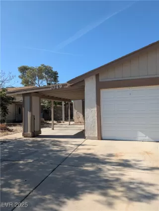 Photo #1: 2691411 Listing 