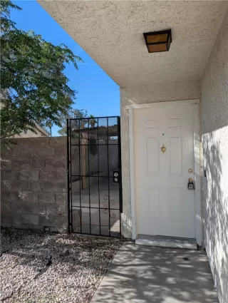 Photo #2: 2691411 Listing 