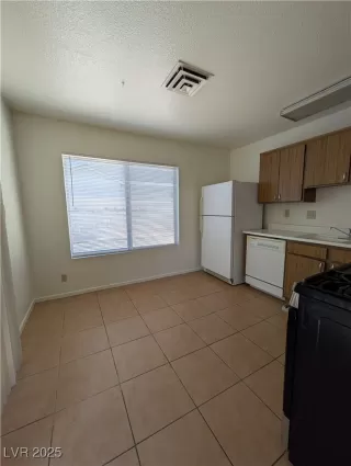 Photo #4: 2691411 Listing 