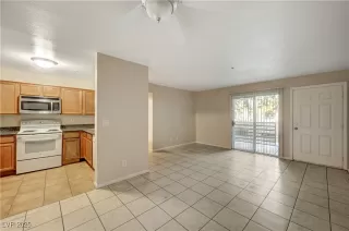 Photo #5: 2691415 Listing 