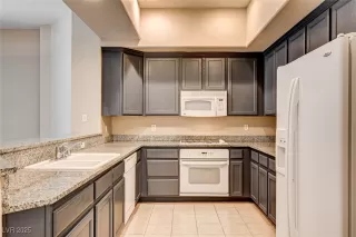 Photo #3: 2691435 Listing