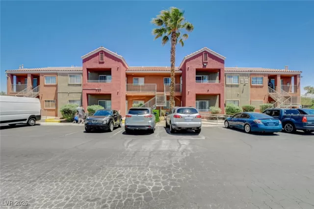 MLS: 2691464 Condo For Sale