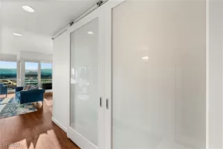 Photo #3: 2691468 Listing