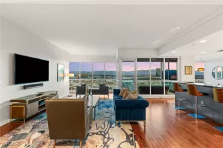 Photo #4: 2691468 Listing