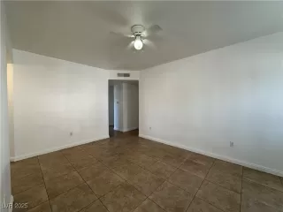 Photo #4: 2691505 Listing 