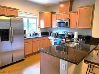 Photo #5: 2691546 Listing 