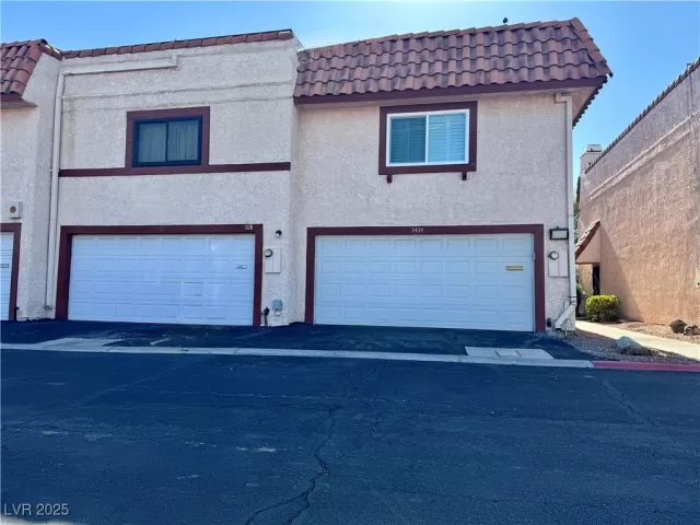 MLS: 2691550 Condo For Sale