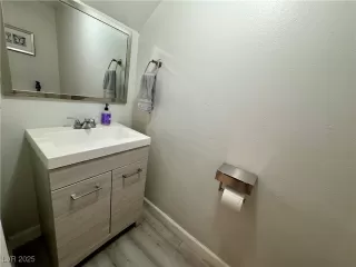 Photo #4: 2691550 Listing