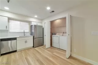 Photo #3: 2691573 Listing 