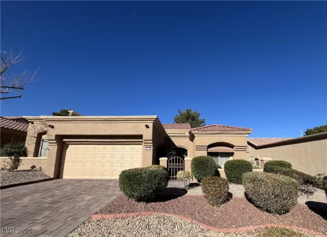 MLS: 2691588 Condo For Sale