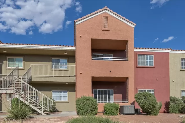 MLS: 2691598 Condo For Sale