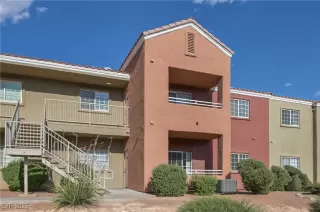 Photo #1: 2691598 Listing 