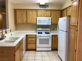 Photo #4: 2691642 Listing 