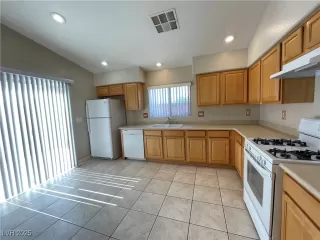 Photo #2: 2691663 Listing 