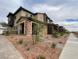 Photo #1: 2691664 Listing 