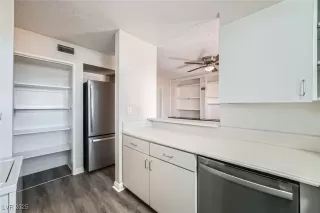 Photo #5: 2691678 Listing 