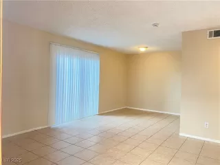 Photo #3: 2691685 Listing 