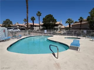 Photo #3: 2691688 Listing