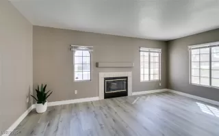 Photo #3: 2691705 Listing