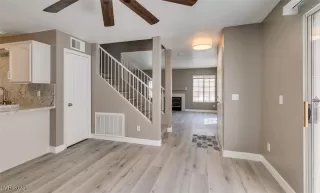 Photo #6: 2691705 Listing