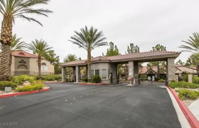 MLS: 2691739 Condo For Sale
