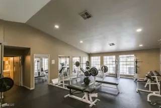 Photo #4: 2691739 Listing