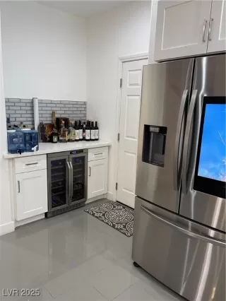 Photo #1: 2691742 Listing 