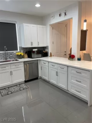 Photo #2: 2691742 Listing 