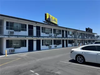 Photo #1: 2691745 Listing 