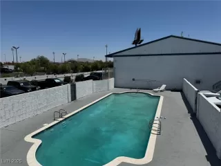 Photo #3: 2691745 Listing 